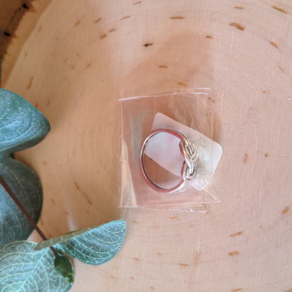 925 Sterling Silver Braid Ring Size 6, 7, 8 Women's Jewelry - Picture 3 of 5